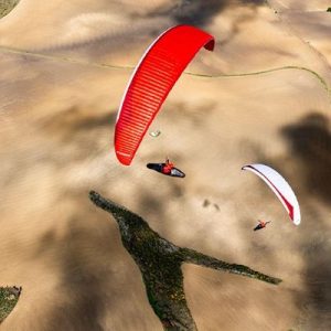 Soaring paragliding lessons in Spain – gliding along scenic mountain ridges with expert instructors